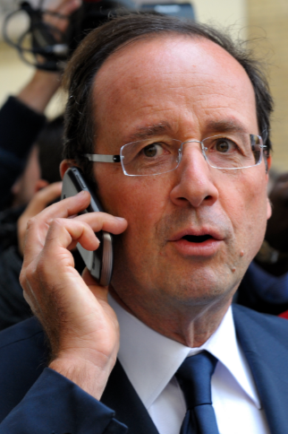 Hollande sporoča Trumpu: Moraš spoštovati mednarodne dogovore in…