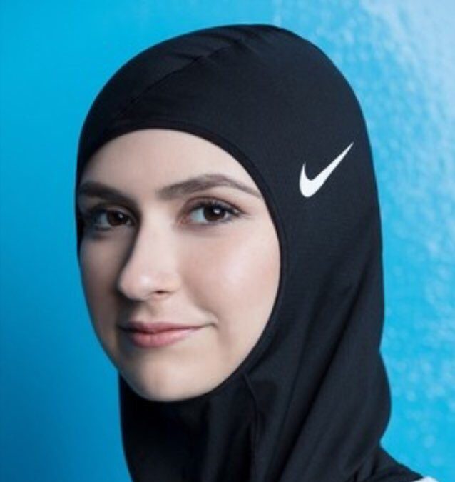 Nike-ov hidžab: Ali si je Nike sam sebi zabil gol?