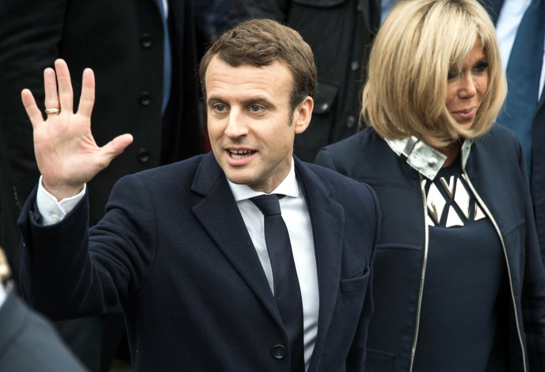 Macron besen: “Kaj pa če bi bila moja žena 20 let mlajša? Govorice o nama širijo tisti, ki sovražijo ženske”