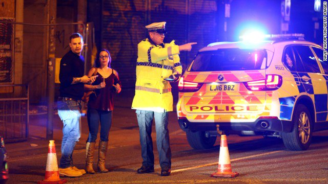 Islamska država najavila napad v Manchestru štiri ure pred eksplozijo!