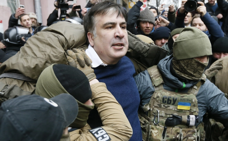 Aretiran Miheil Saakašvili: Hitra akcija policijskih specialcev, ki so vdrli v skrivališče vodje ukrajinske opozicije!