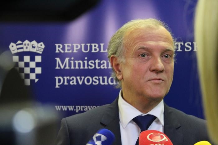 Hrvaški minister za pravosodje: Ribičem bomo nudili pomoč, kazni Sloveniji ne bomo plačali!