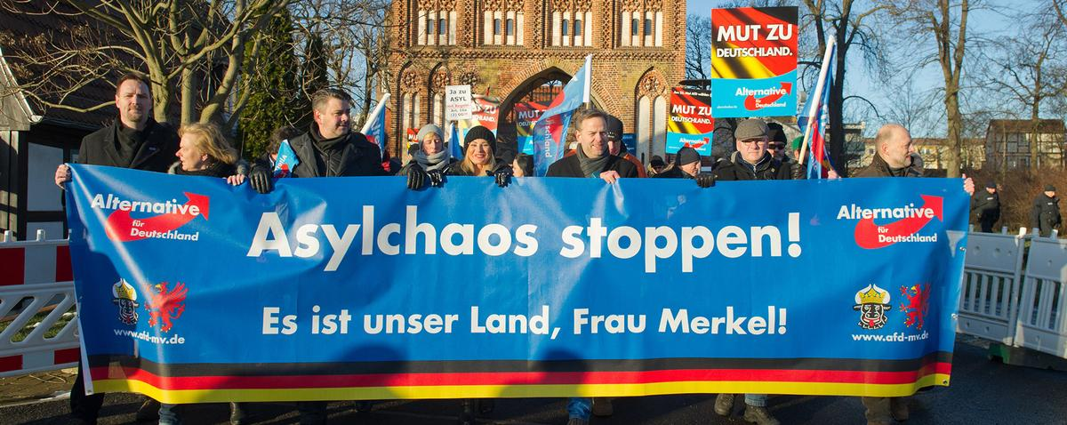 Migranti krepijo nemško desnico: Vladna koalicija vse slabša, AfD vse močnejša!