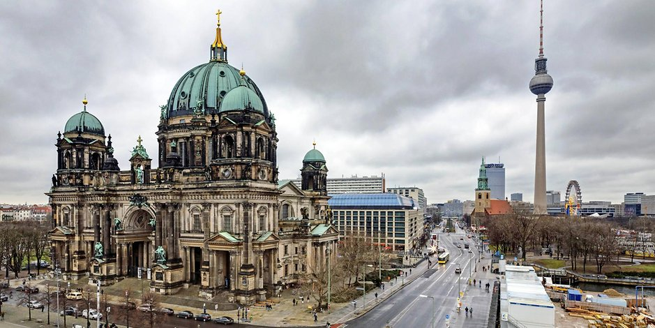 V Nemčiji drastično pada število vernikov, čeprav cerkev prejema rekordna denarna sredstva od države