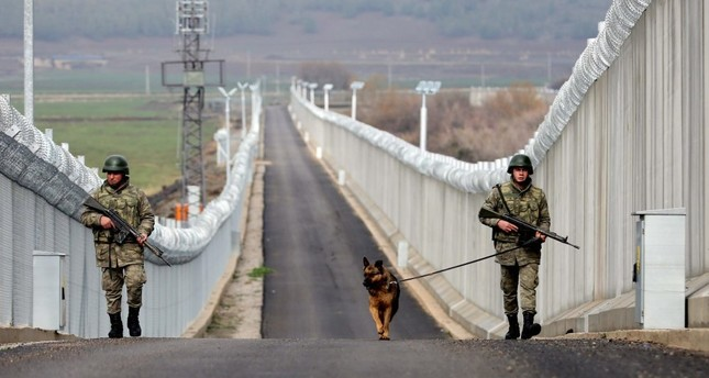 Turčija zgradila betonski zid, dolg 900 kilometrov, vzdolž meje s Sirijo in Iranom!