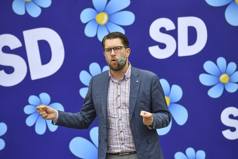 Prvi izidi volitev na Švedskem: vladajoči socialdemokrati vodijo, desničarji so jim tesno za petami!
