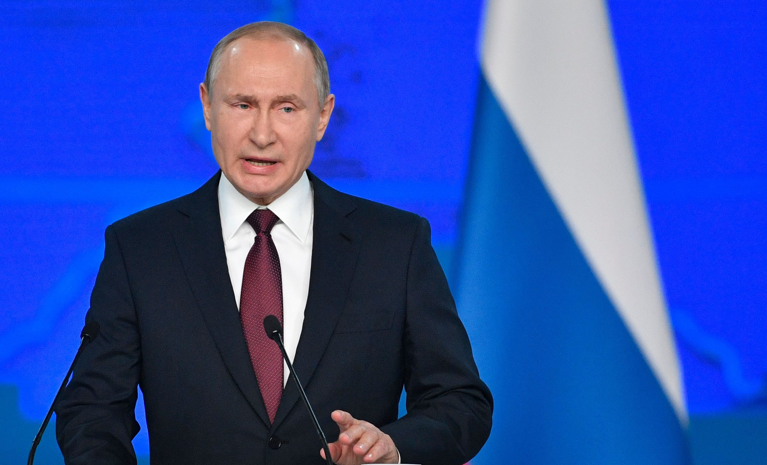 (VIDEO) Putin pred zvezno skupščino: Rusija ne želi vojne! Toda, če bo Amerika razvrstila rakete po Evropi, bo Rusija ravnala recipročno!
