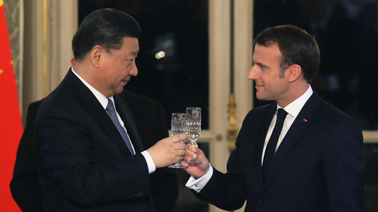 Francoski predsednik Emmanuel Macron in kitajski predsednik Si Đinping sta pozvala k okrepljenemu sodelovanju med Brusljem in Pekingom