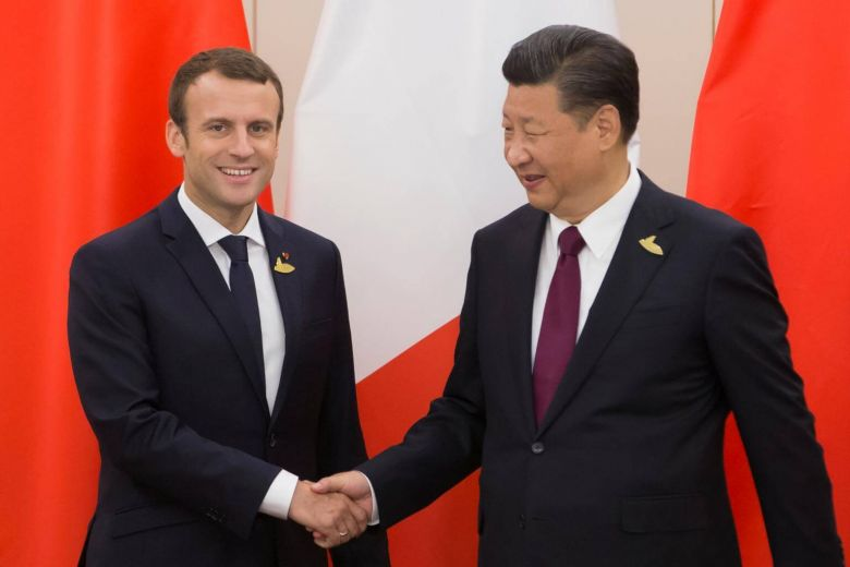 Ne ozirata se na Trumpa: Ši Džinping in Emmanuel Macron sta pozvala k premisleku o svetovnih naložbah in varovanju okolja!