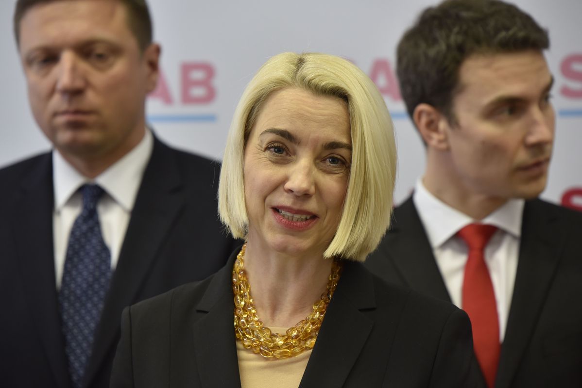 (VIDEO) Koroška Slovenka z avstrijskim državljanstvom Angelika Mlinar nosilka liste SAB za evropske volitve