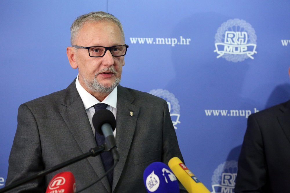Hrvaški notranji minister Božinović odgovoril Šarcu v zvezi z njegovo izjavo, da Hrvaška ni pripravljena na Schengen