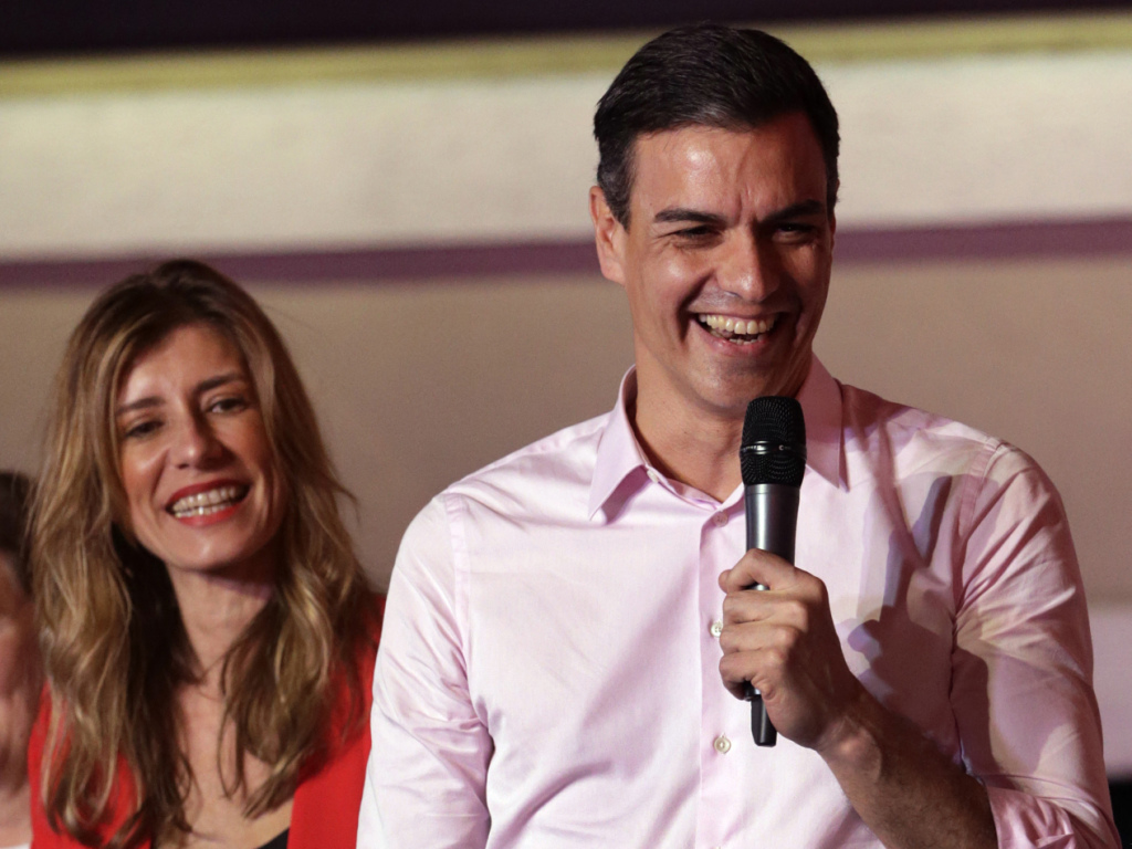 Socialisti zmagali na volitvah v Španiji, iščejo koalicijske partnerje za sestavo vlade