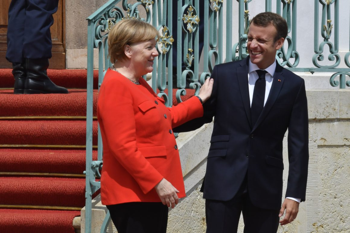 Nemška kanclerka Angela Merkel na vrhu v Bruslju dokazala, da je še vedno glavna v EU – Plenkoviča za šefa EK predlagal Borisov