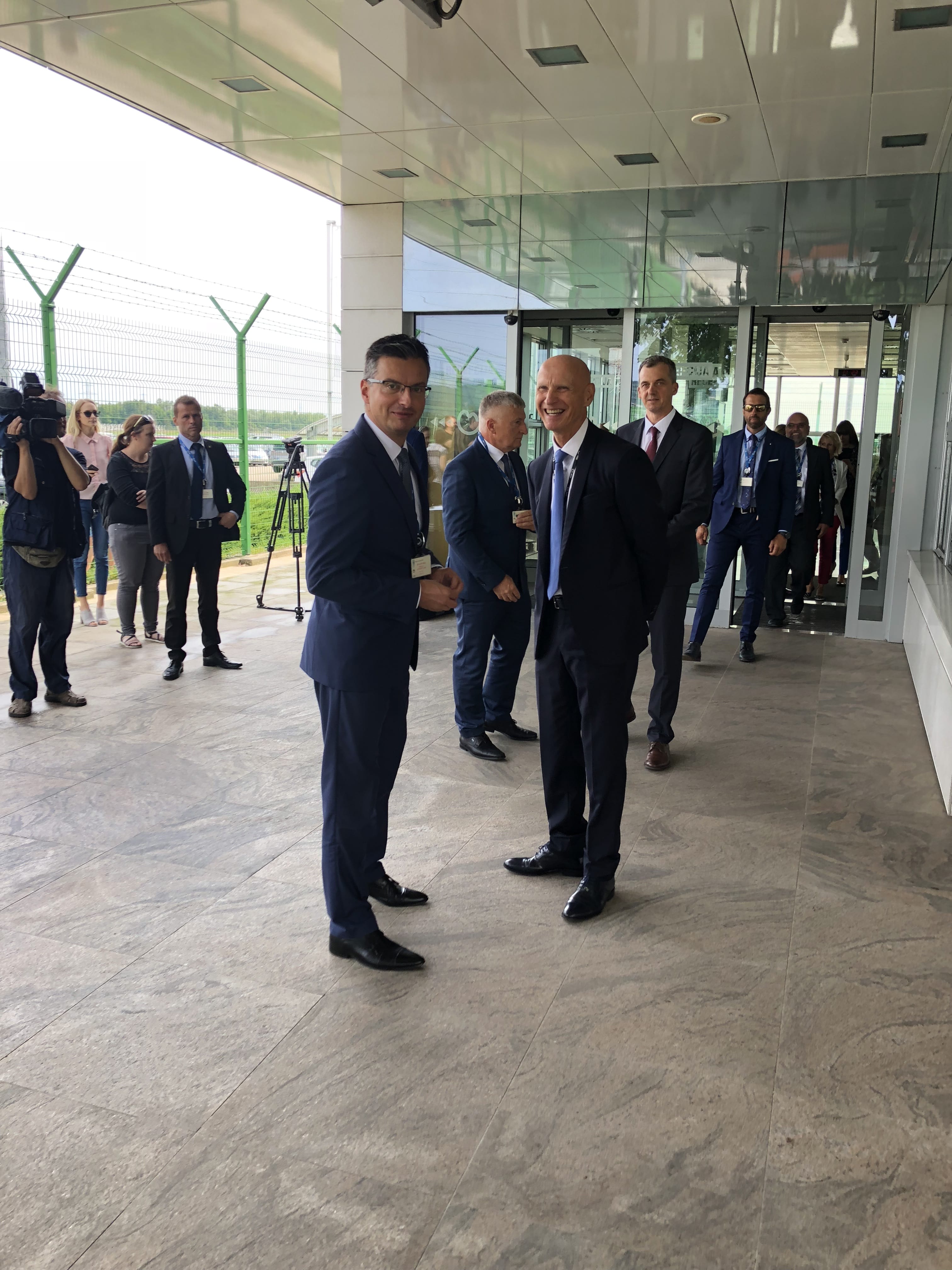 (VIDEO) Kaj sta ob obisku predsednika vlade Marjana Šarca povedala predsednik uprave NEK Stane Rožman in generalni direktor GEN energije Martin Novšak