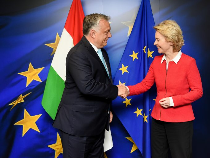 Madžarska ali Slovenija – katera bo dala komisarja za širitev?
