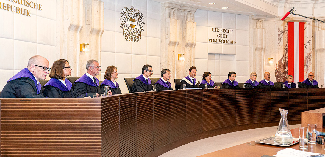 Avstrijsko ustavno sodišče: Uvedba policijske ure zaradi koronavirusa je bila protiustavna