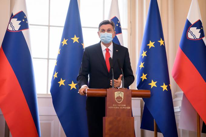 (VIDEO) Nagovor predsednika države Boruta Pahorja ob razpisu volitev – Po volitvah bo mandat za vodenje vlade podelil kandidatu, ki bo izkazal absolutno podporo 46 poslancev ali več