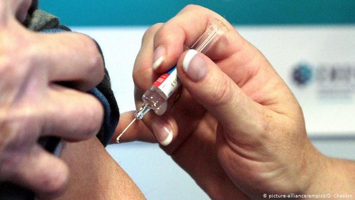 Europol svari pred ponarejenimi cepivi proti covidu-19