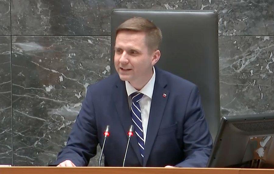 (V ŽIVO) Izjava predsednika DZ Igorja Zorčiča in vodij poslanskih skupin po sestanku glede rešitev za tajno glasovanje zunaj sedeža DZ