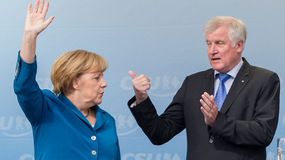 Nemški notranji minister lani naročil pripravo “grozljivega scenarija”, da bi ljudje sprejeli represivne ukrepe proti covidu-19