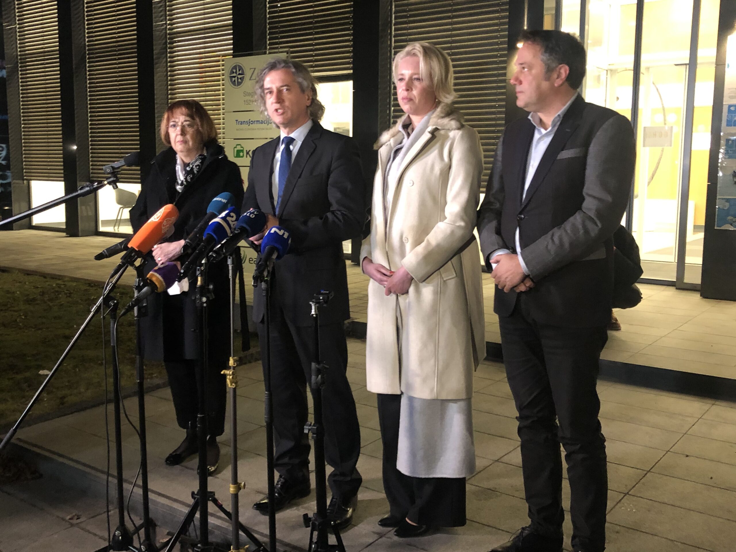 Zavezništvo za demokratično Slovenijo poziva stranke KUL in Gibanje Svoboda Roberta Goloba, da že pred volitvami povežejo v predvolilno koalicijo proti Janezu Janši