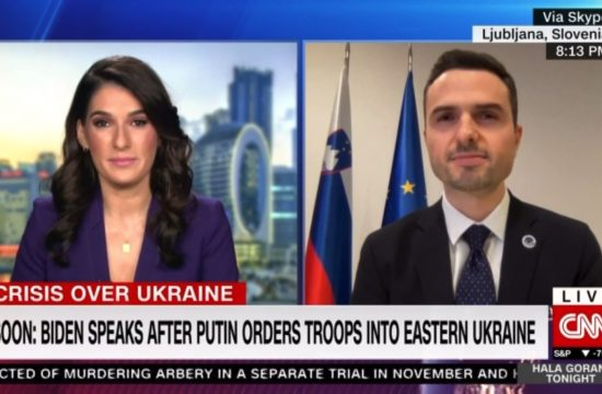 (VIDEO) Matej Tonin kot “predgovornik” Joeja Bidna na CNN-u -Tonin se boji, da se bo zgodilo kaj slabega na Zahodnem Balkanu, kjer “Putinov prijatelj Dodik sprejema čudne poteze”
