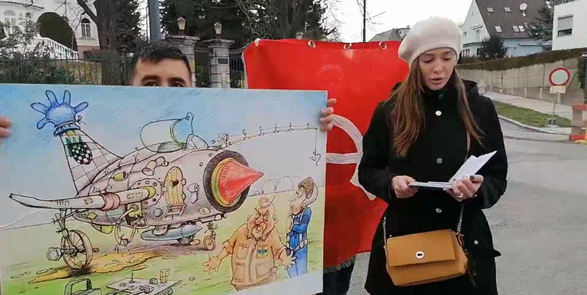 (VIDEO) Po Ljubljani protesti v podporo Rusiji pred ukrajinskim veleposlaništvom v Zagrebu in na Dunaju