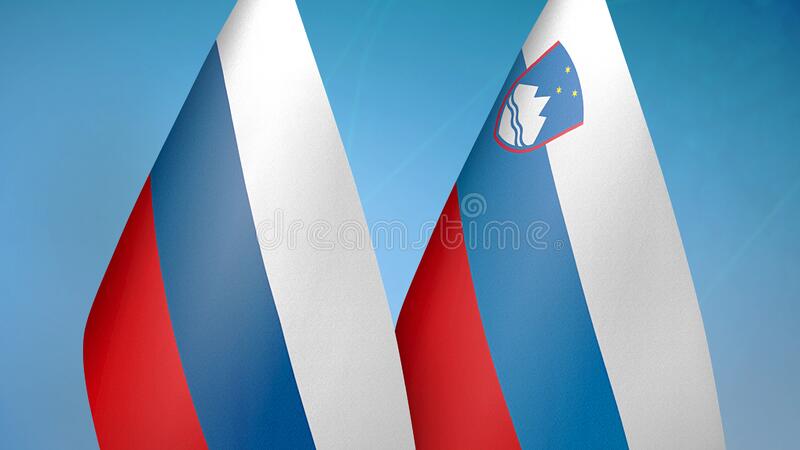 Na družbenih omrežjih več “izvirnih predlogov”, kako rešiti zaplet z izobešeno slovensko zastavo na veleposlaništvu v Kijevu, ki so jo morali umakniti, ker  je slovenska trobojnica preveč podobna ruski zastavi