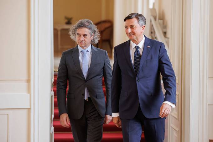 (VIDEO) Borut Pahor poslal v parlament predlog za izvolitev Roberta Goloba za mandatarja