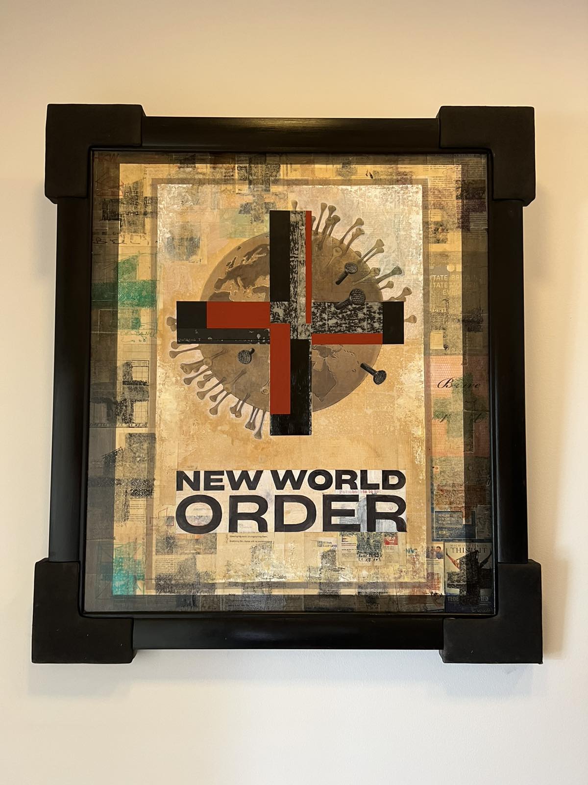“Boj se nadaljuje papir izgublja” – “New World Order” ena zadnjih slik Romana Uranjeka, ki jo je pred smrtjo podaril svojemu prijatelju