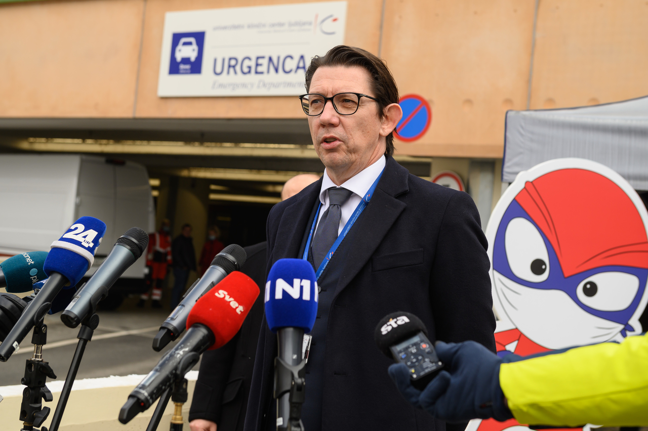 Jože Golobič, direktor UKC, poziv k odstopu “vidi kot politično potezo” ministra Danijela Bešiča Loredana