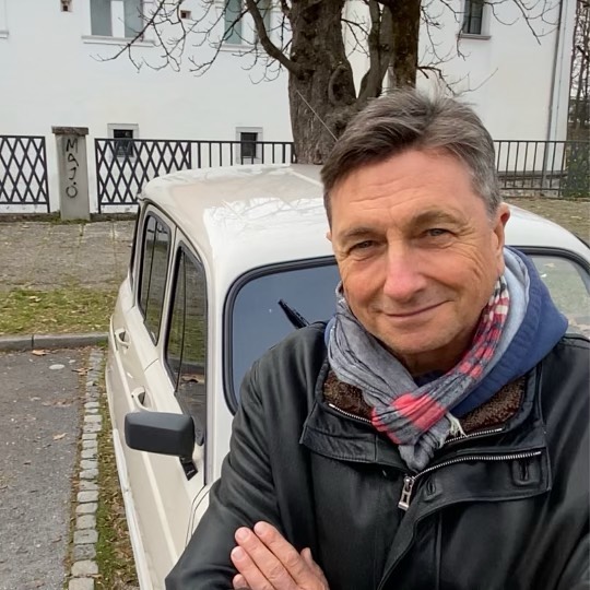 (VIDEO)  Katra Boruta Pahorja na dražbi dosega vrtoglavo ceno – Bo Pahor dal vzgled tudi Nataši Pirc Musar, da za dober namen žrtvuje svojega Rolls-Royca Phantom VI.? 