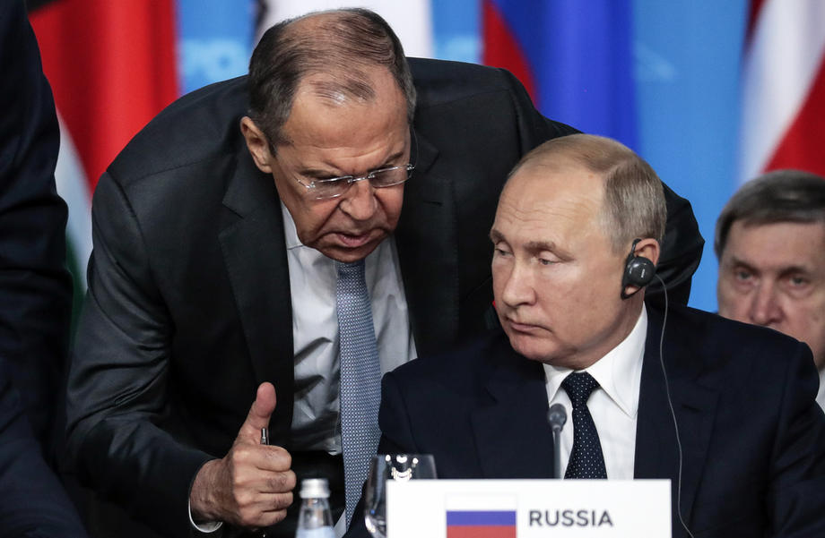Lavrov: Tisti, ki želijo uničiti Rusijo, sledijo usodi Napoleona in Hitlerja