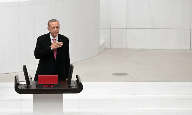 Erdogan obljubil, da bo spoštoval vrednote sekularne republike in zagovarjal človekove pravice