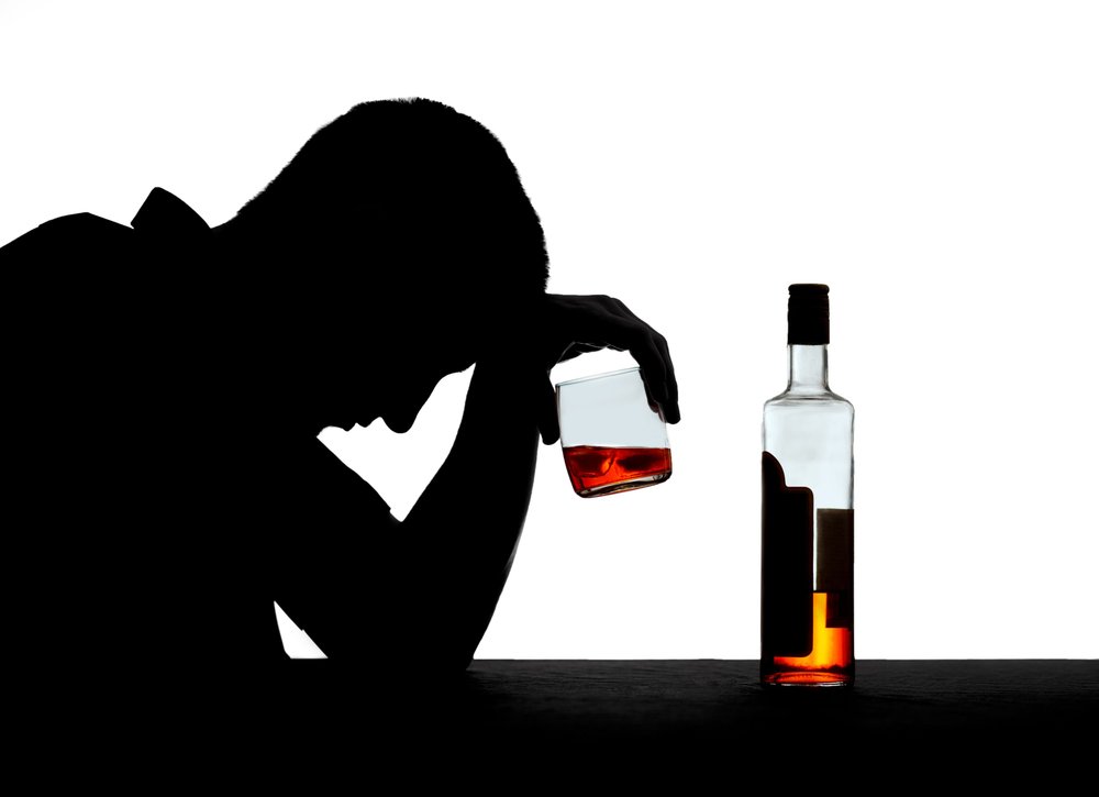 “Alkohol, alkohol za veselje in za bol… zanimiva statistika: Slovenija po umrljivosti zaradi alkohola po statistiki nekje v zlati  sredini