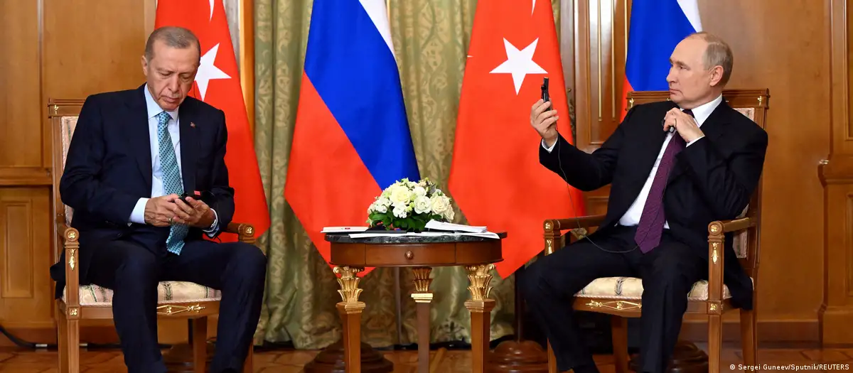 “Pripravljeni smo razmisliti o možnosti oživitve sporazuma o izvozu žita …” – Vladimir Putin na novinarski konferenci po pogovorih z Erdoganom