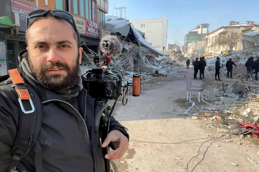 (VIDEO) “To pokažite Karmen Švegelj, da preneha s svojim benignim poročanjem iz Bližnjega vzhoda” – Reutersov snemalec  Issam Abdallah je bil ubit v  Libanonu