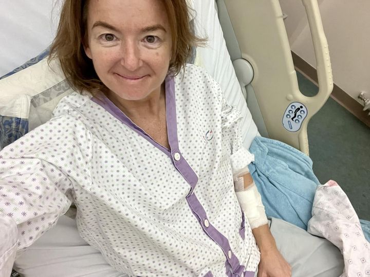 Kaj sporoča Tanja Fajon, ki se je, iz bolniške postelje v UKC-ju, oglasila na Facebooku?