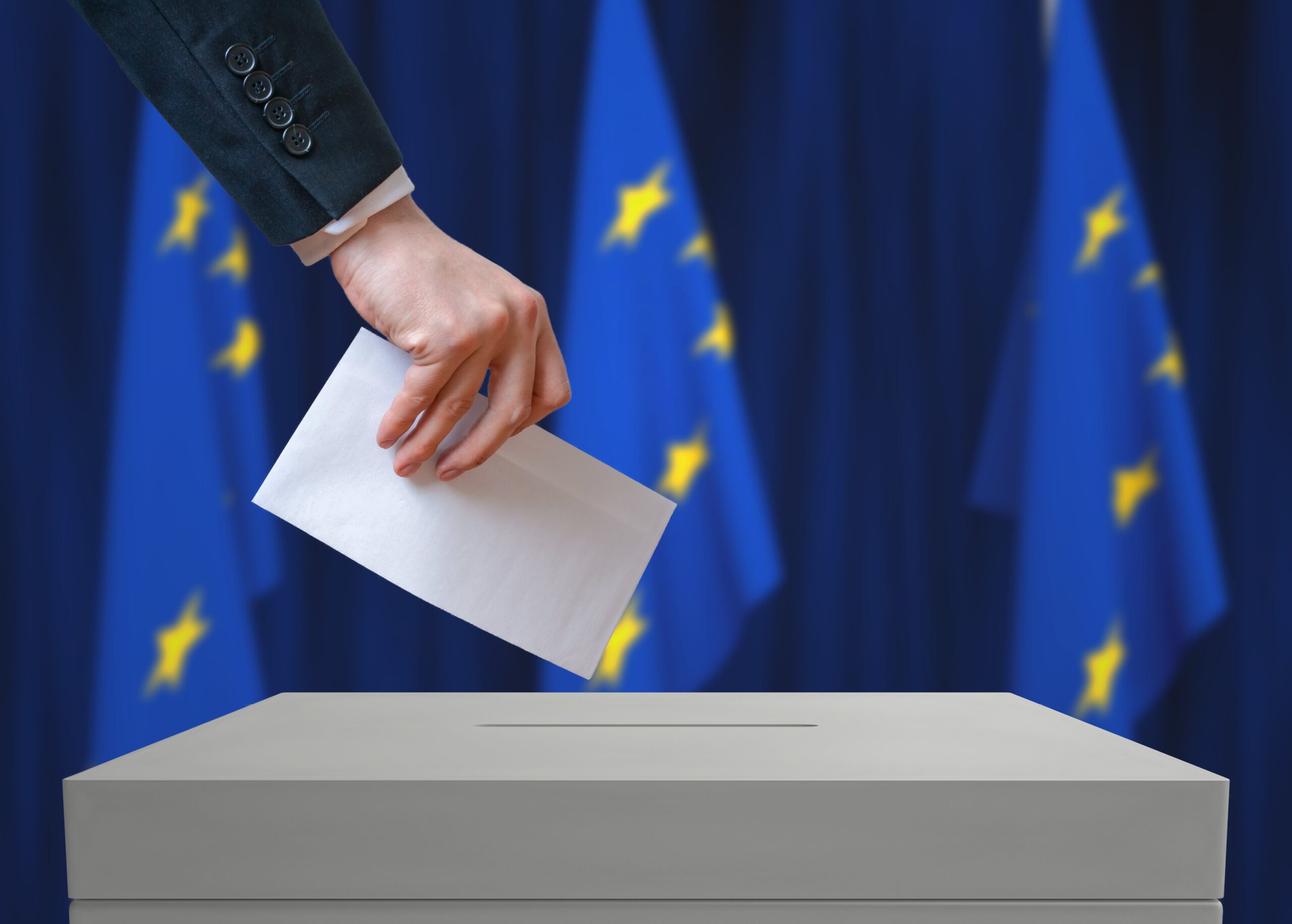 Med 7. in 19. uro bo po Sloveniji odprtih  skoraj 3000  volišč, na katerih bodo volivci “zapečatili usodo” kandidatov za evropske poslance